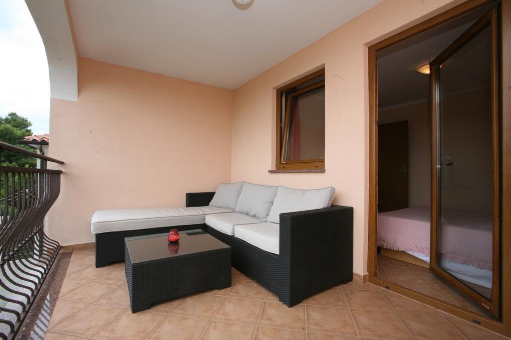 Appartement Neda - South